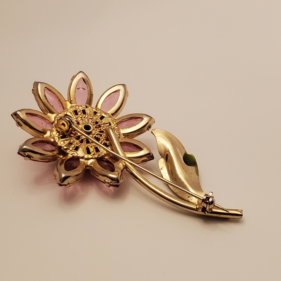 Beautiful 2- 1/2" FLOWER BROOCH Pin Pink Rhinestones - Picture 12 of 12